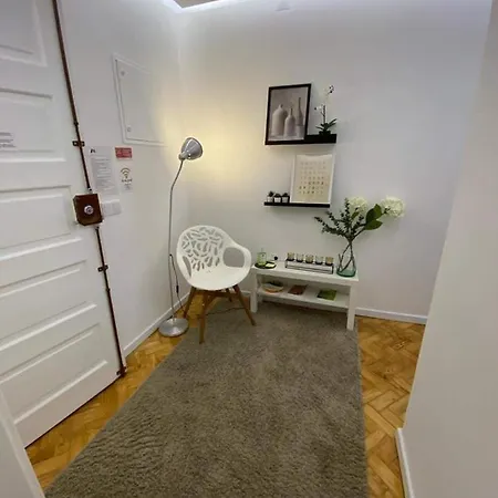 Good Time Airport In Guest house Lisbon