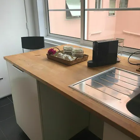 Good Time Airport In Lisboa